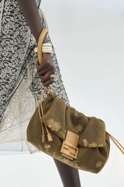 Look 39